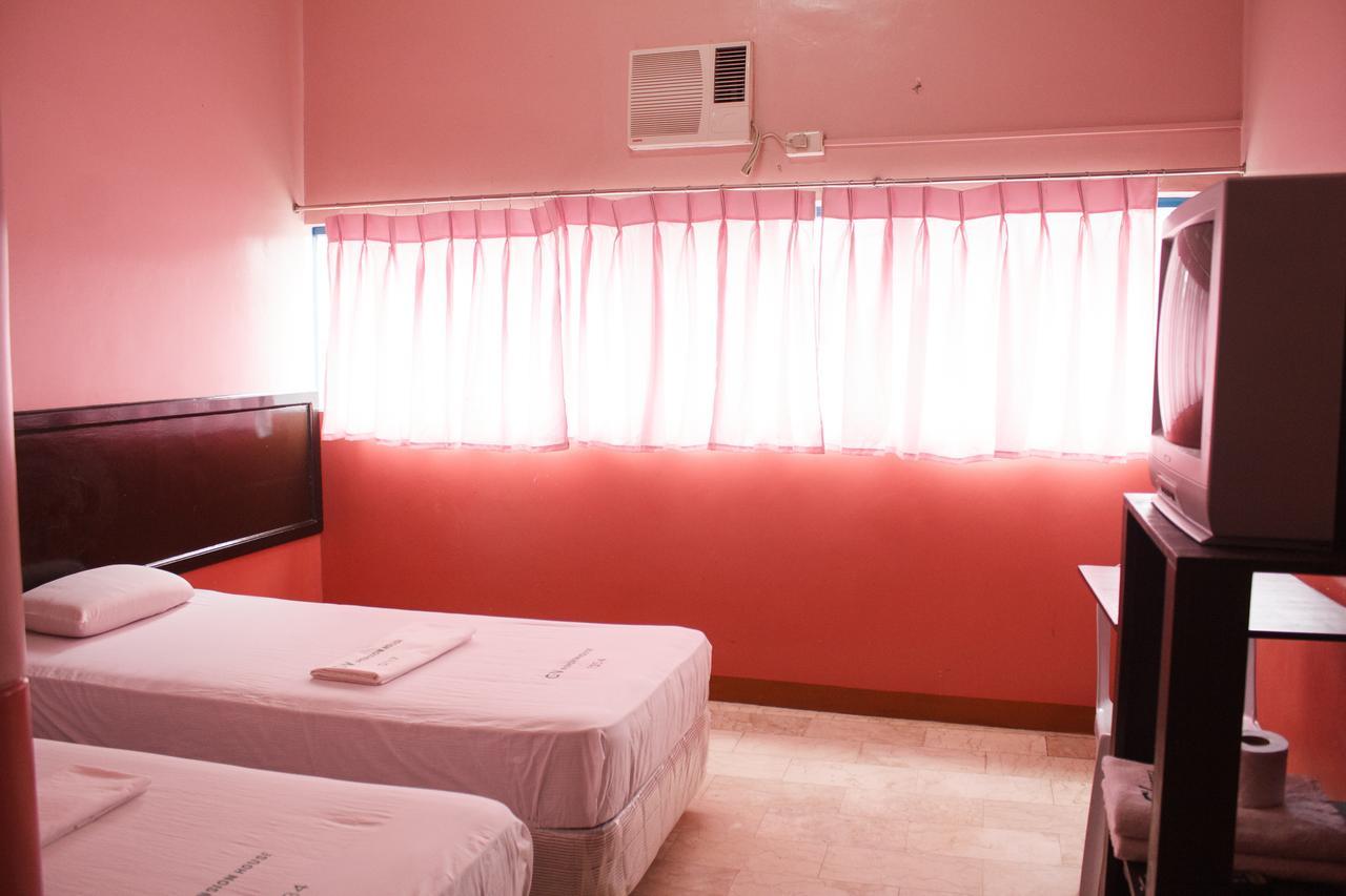 Gv Hotel - Baybay Экстерьер фото
